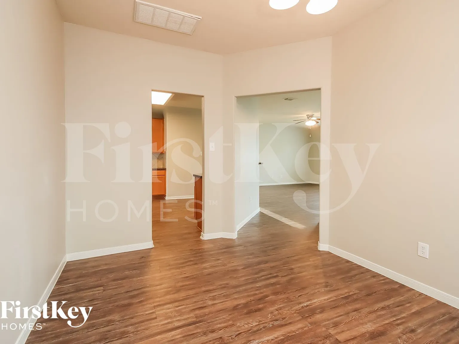 4 bed, 3.0 bath, 2396 sqft, $2,635 — Photo 4