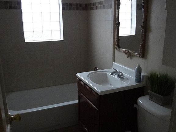 5th image of 6107 NW Birch Ave