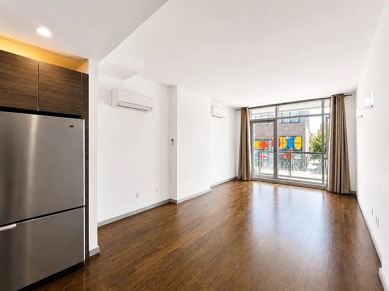 230 Wythe Ave #2M — Photo 6