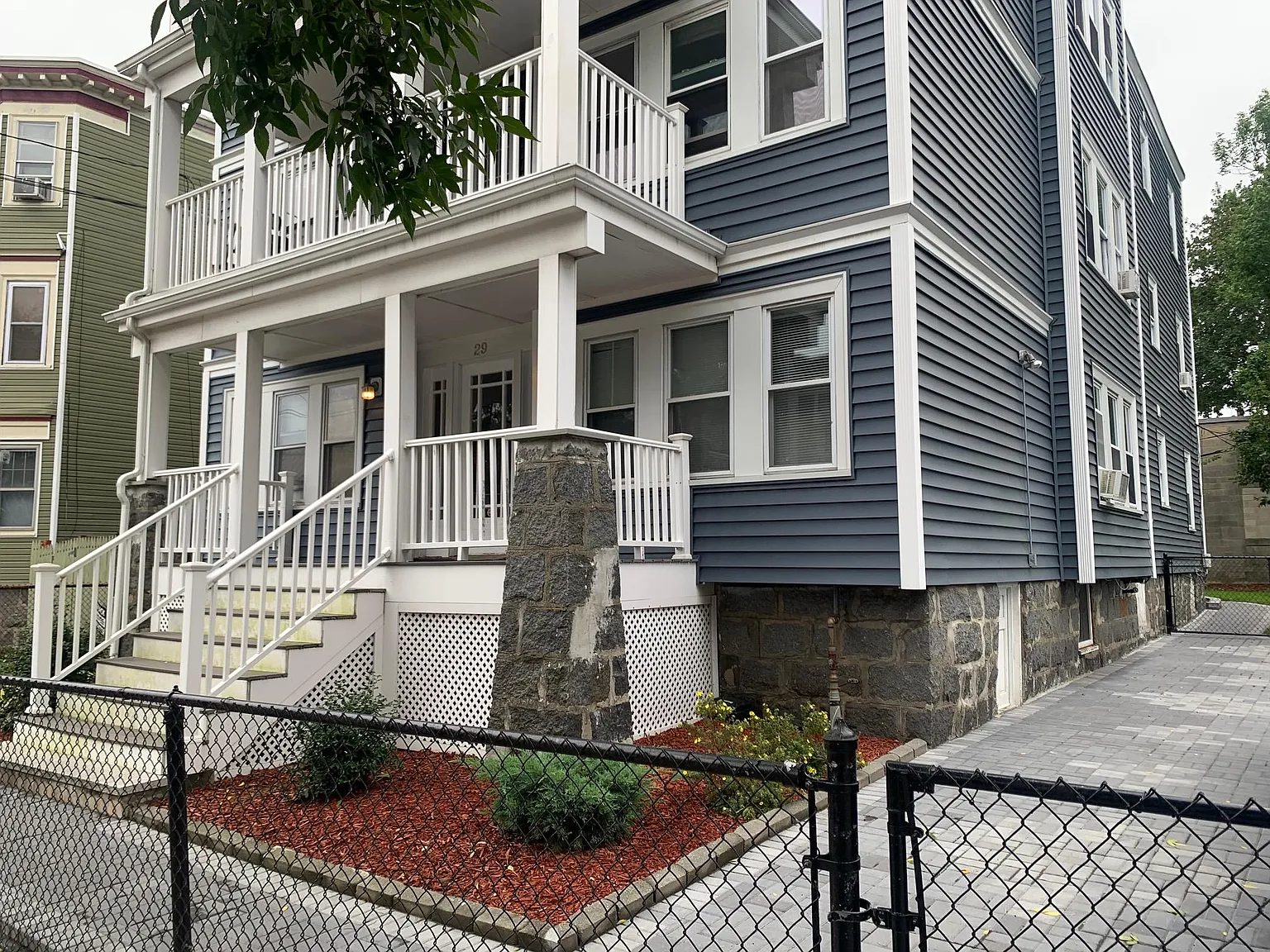 29 Gibson St — Photo 1