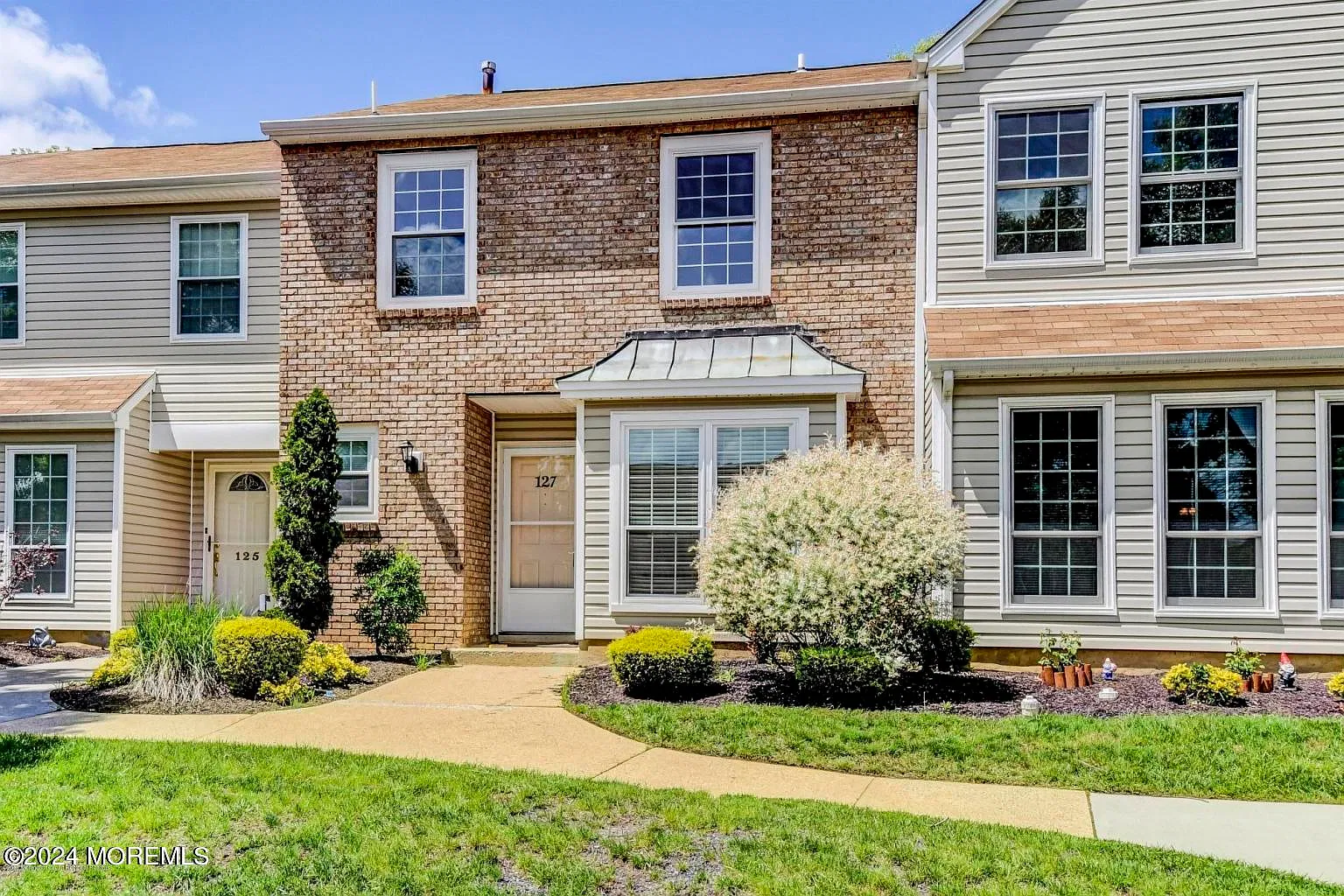 3 bed, 2.5 bath, 1543 sqft, $3,380 — Photo 1