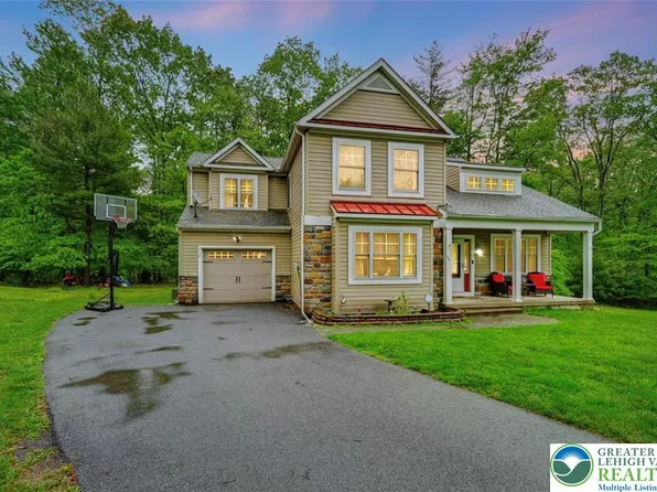 512 Cornerstone Way, East Stroudsburg, PA 18301