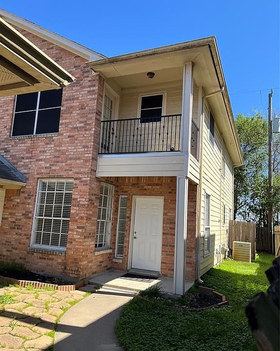 1st image of 12147 Stone East Dr