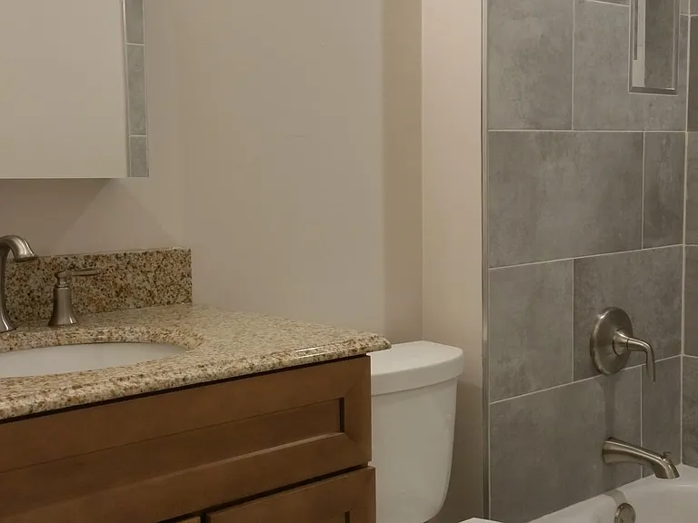 9960 Whitewater Dr — Photo 5