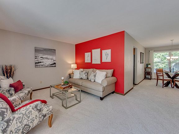 4th image of 2735 Queen Bee Ln