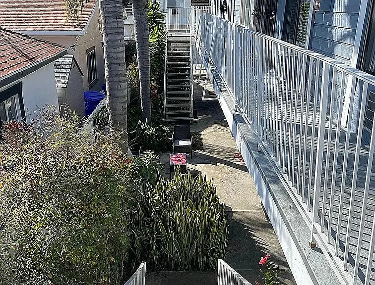 4218 46th St #14 — Photo 4
