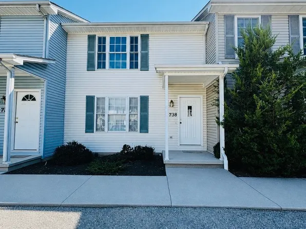738 Park St, Christiansburg, VA 24073
