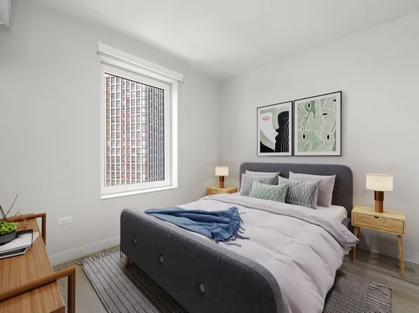 641 N Ogden Ave, Chicago, IL