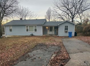 321 Tower Dr, East Alton, IL 62024