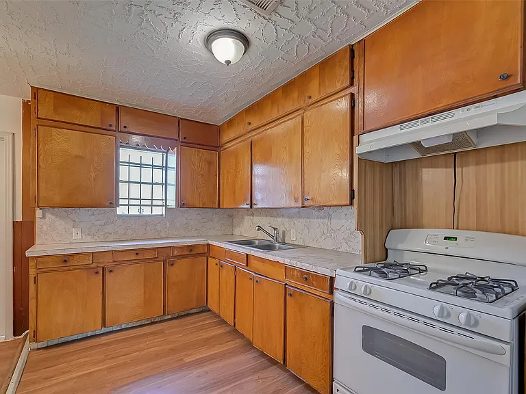 4905 Brinkley St — Photo 6