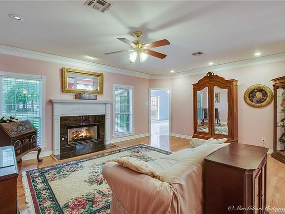 4th image of 2870 Hillcrest Cir