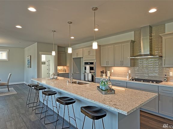 5th image of 18559 1st Ave NW