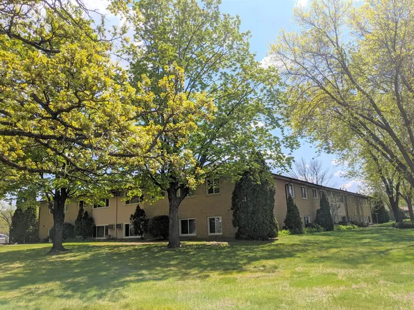 Star lane Apartments, 6111 Star Ln NE APT 9, Minneapolis, MN 55432
