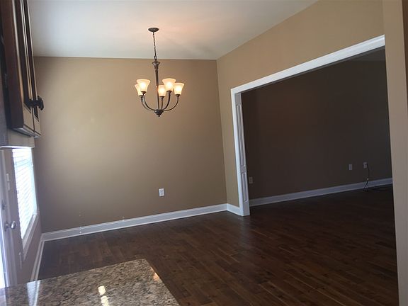 4th image of 432 Fonso Cir