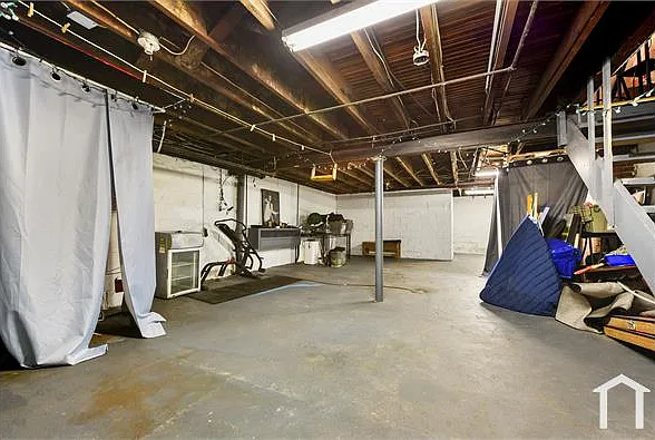 410 Eureka St — Photo 25