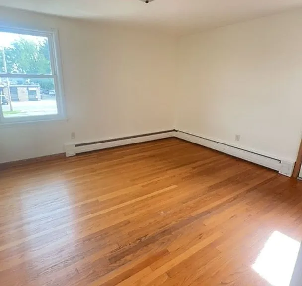4409 Monona Dr — Photo 11