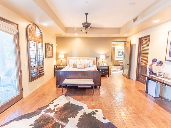 4th image of 6831 E Paradise Dr