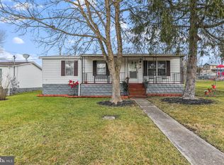 80 Potomac St, Paw Paw, WV 25434