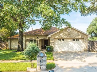 7024 Escondido Dr, Arlington, TX 76016