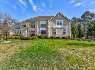 37 Woods Edge Dr, Jackson, NJ