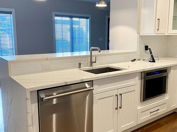 5th image of 620 Rockland Ave #2