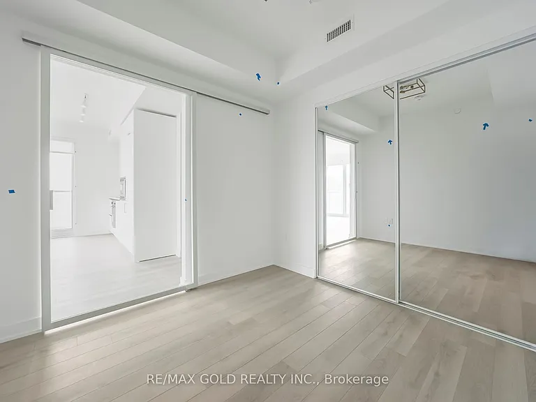 230 Simcoe St #2818 — Photo 26