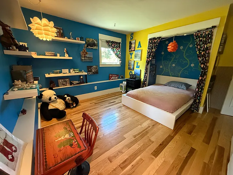 Kids bedroom #2.