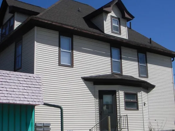 1569 1st Ave SE, Cedar Rapids, IA 52402