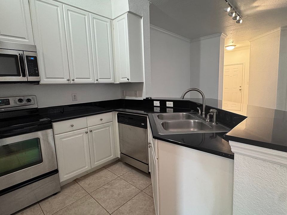 1st image of 8539 Gate Pkwy W Unit 1721