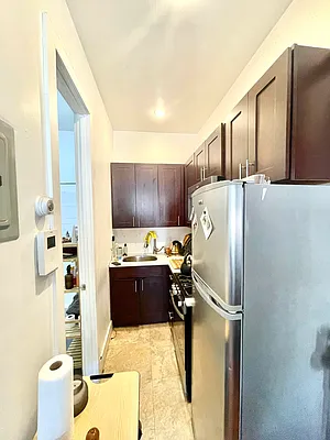 Rented by Pear NYC LLC | media 31