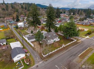 303 Carter St W, Eatonville, WA