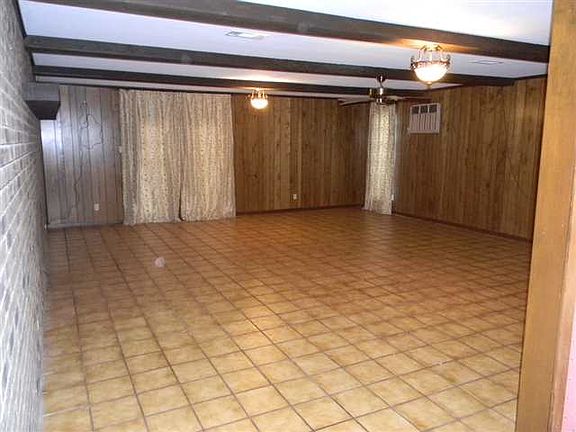 2nd image of 2117 Monterrey Dr