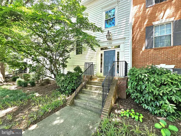 7758 New Providence Dr APT 9, Falls Church, VA 22042