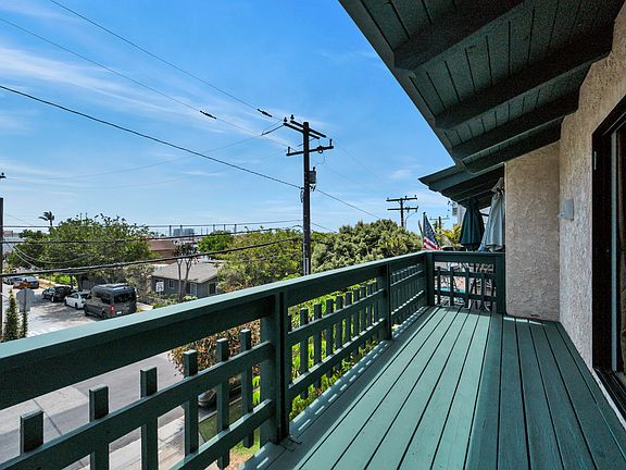 2nd image of 837 5th St APT 6