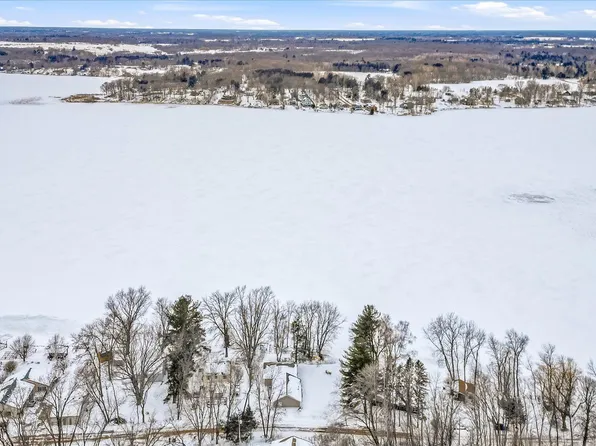 50730 Bayside Ave, Rush City, MN 55069