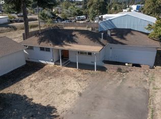 45 Thomas Ln, Cottage Grove, OR 97424