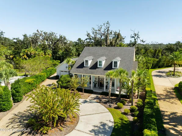 111 Yacht Club Dr, Saint Simons Island, GA 31522