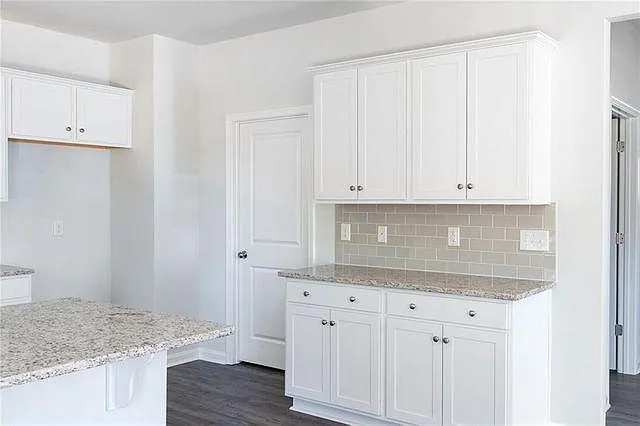 5712 Brailen Dr — Photo 2