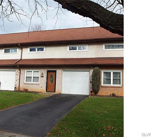 1st image of 1711 Markham Dr