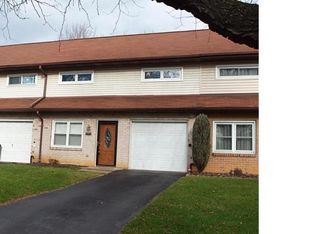 1711 Markham Dr, Bethlehem, PA 18017