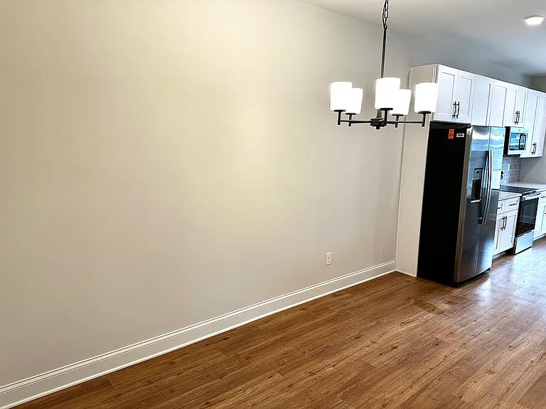 521 N Linwood Ave — Photo 14