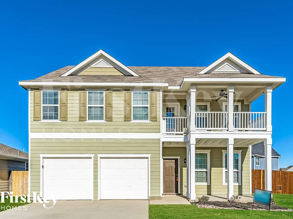 2209 Windsor Farms Dr