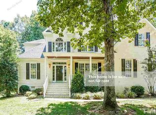 609 Crossway Ln, Holly Springs, NC 27540