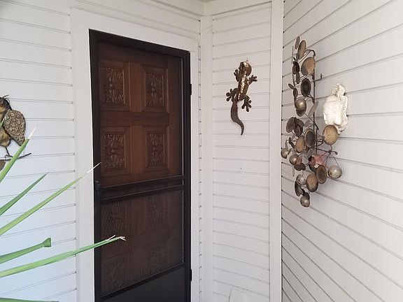 3rd image of 1896 Mountain Creek Ct