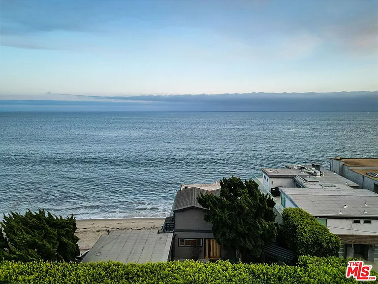 26044 E Pacific Coast Hwy — Photo 26