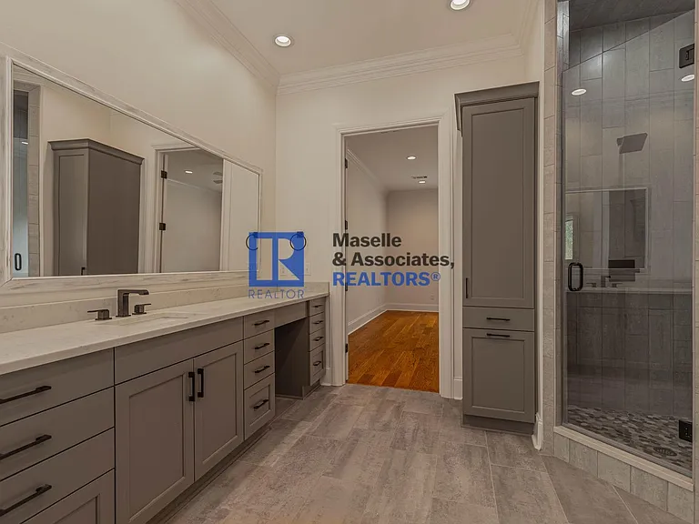 412 Dover Ln — Photo 40