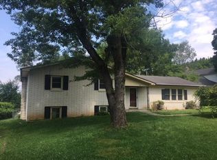 907 Watauga Rd, Cookeville, TN 38506