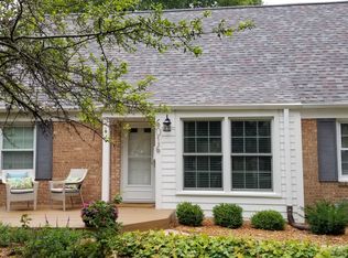 6016 N Lydell Ave, Whitefish Bay, WI 53217