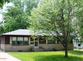 119 17th St NE, Owatonna, MN 55060
