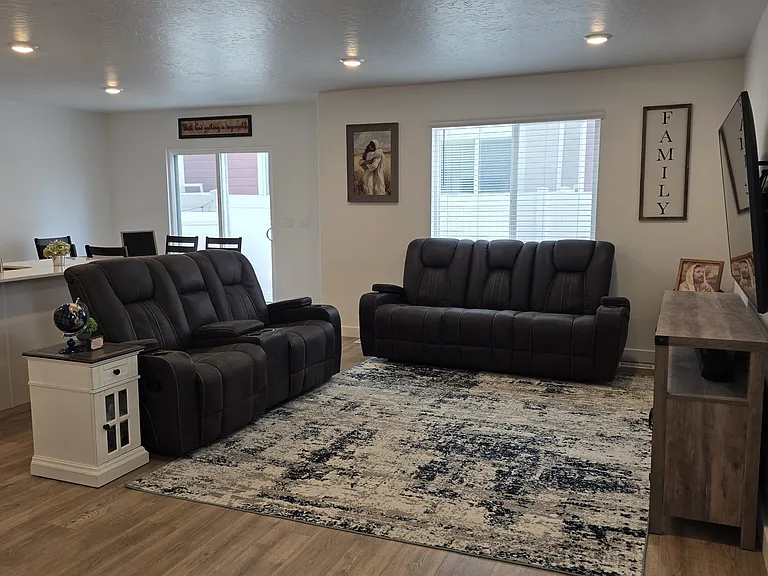 1211 W Divide Dr — Photo 9